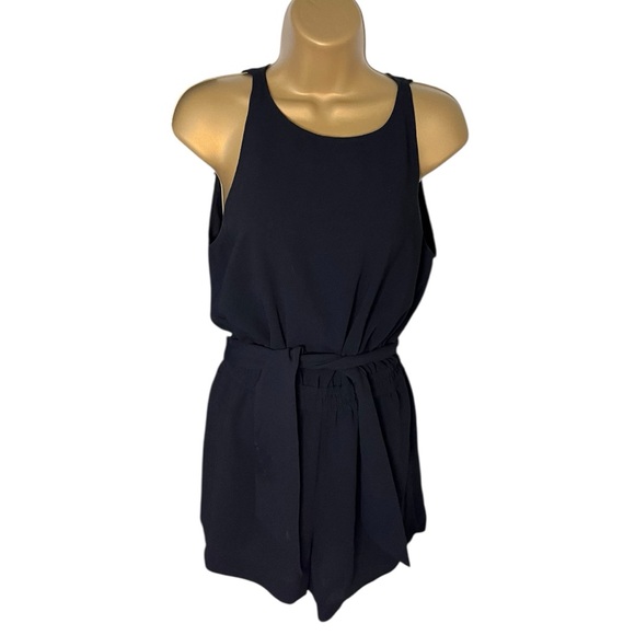 Club Monaco Belted Sleeveless Romper Black 2 Minimalist Chic - Picture 1 of 3